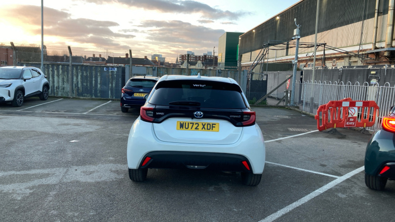 Toyota Yaris 1.5 Hybrid Design 5dr CVT Hybrid Hatchback